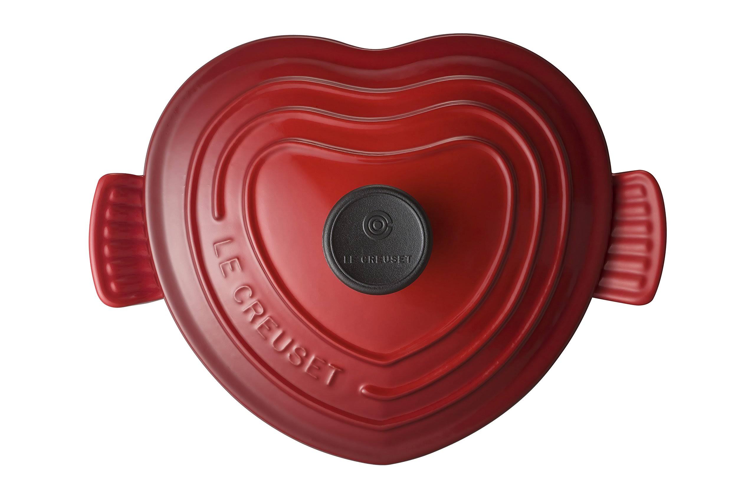 Red Enameled Cast-Iron 2-Quart Heart Casserole F509