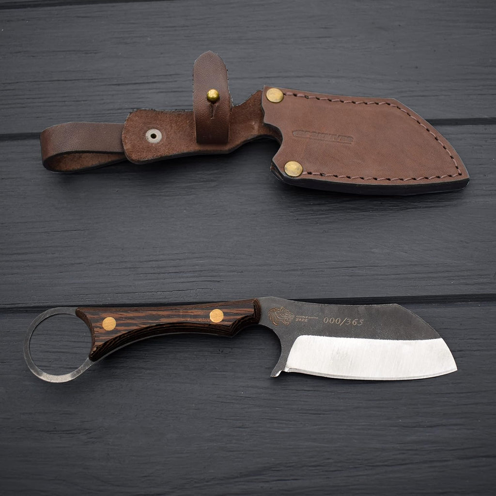 Fixed blade knife made of Stainless Steel with Wenge Wood Handle and Leather Sheath S100031