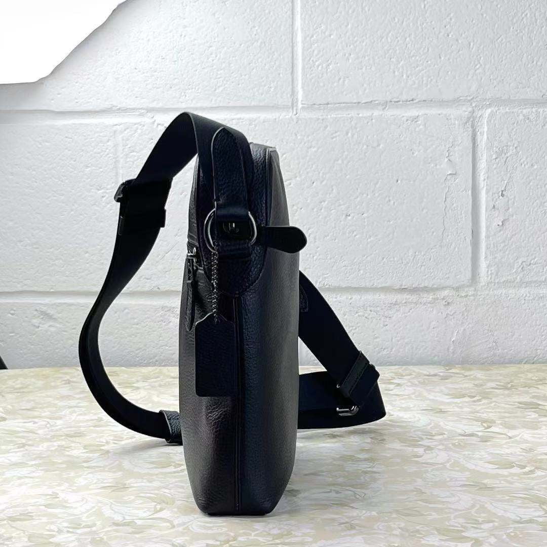Black Refined Pebbled Leather Medium Crossbody Bag T3415