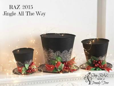 16x22 Red and Green Holly Posable Elf Set E1048
