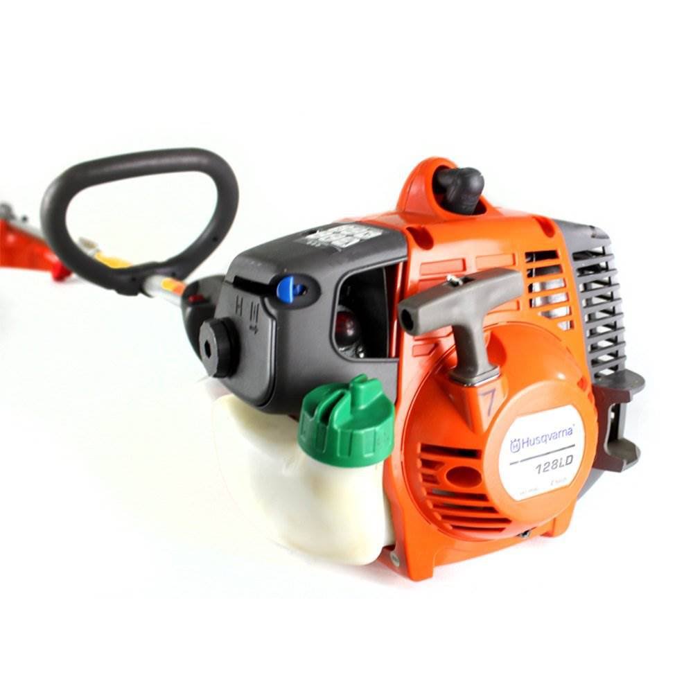 28 cc Straight Shaft Gas Trimmer F24646