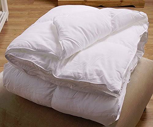 White 120 inch x 98 inch Down Alternative Comforter M6418