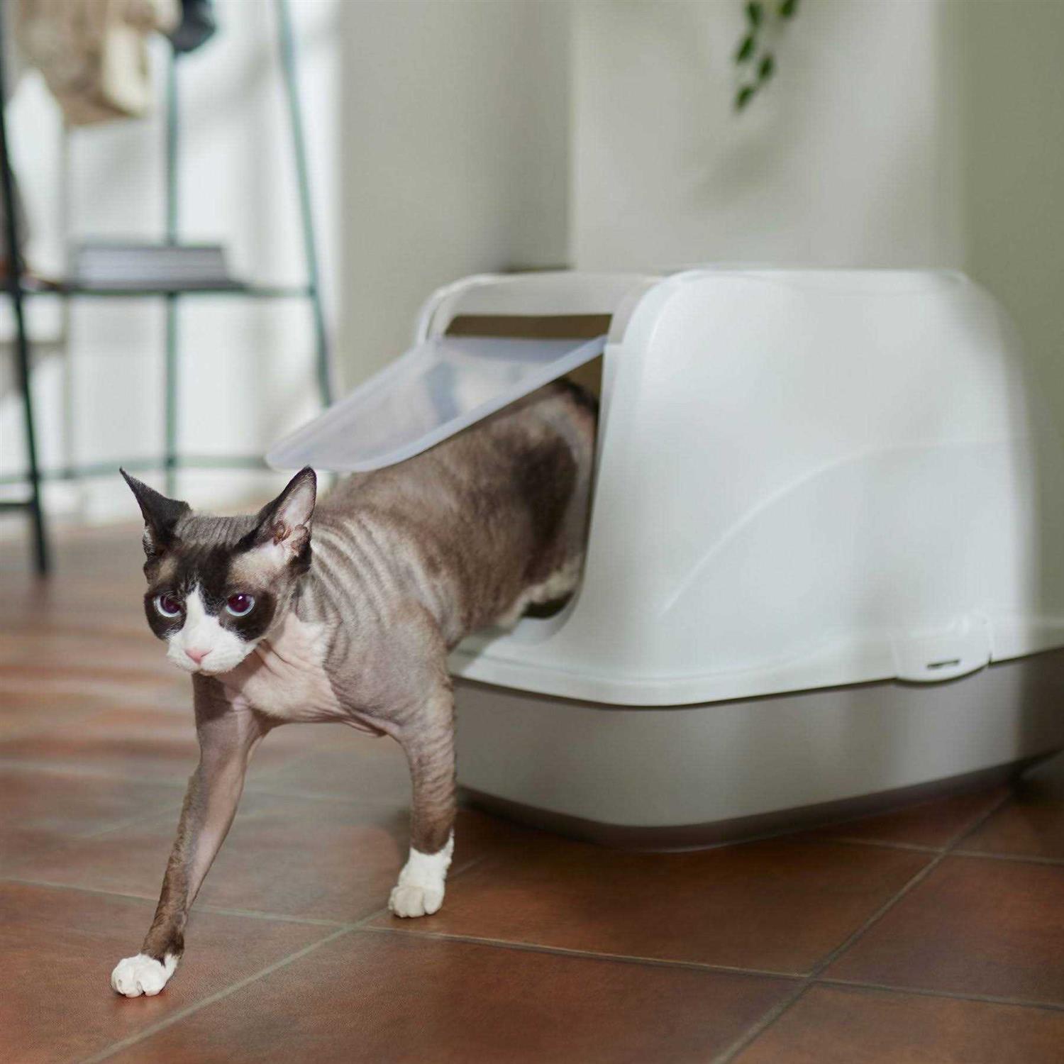 Flip Top Hooded Cat Litter Box S4497