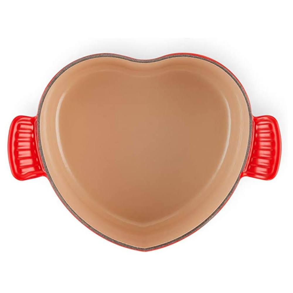 Red Enameled Cast-Iron 2-Quart Heart Casserole F509