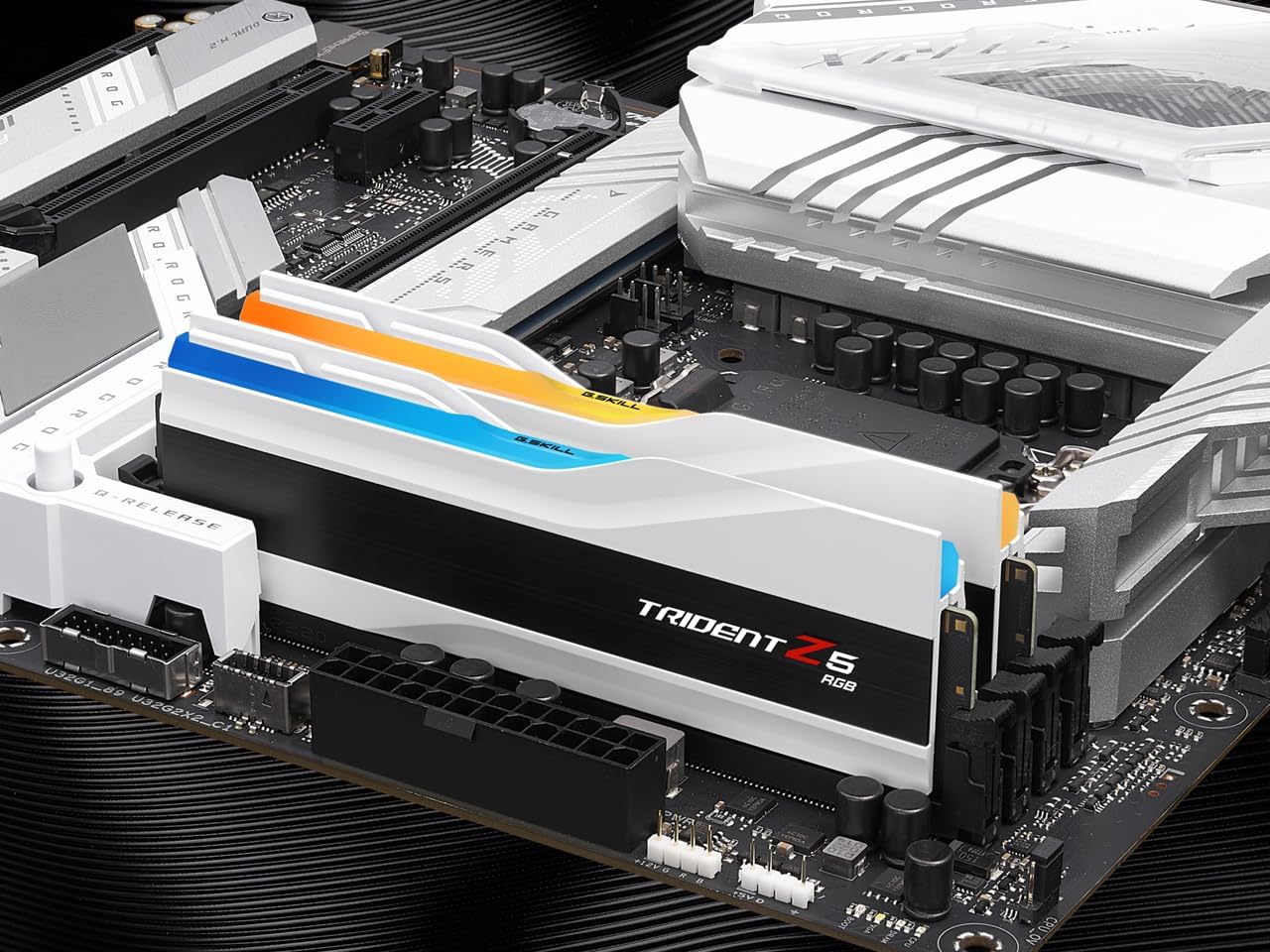 64GB (2 x 32GB) DDR5 6400 Desktop Memory C588993