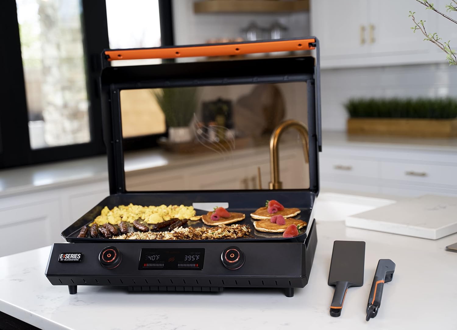 22 Inch Nonstick Electric Griddle with Lid K860251