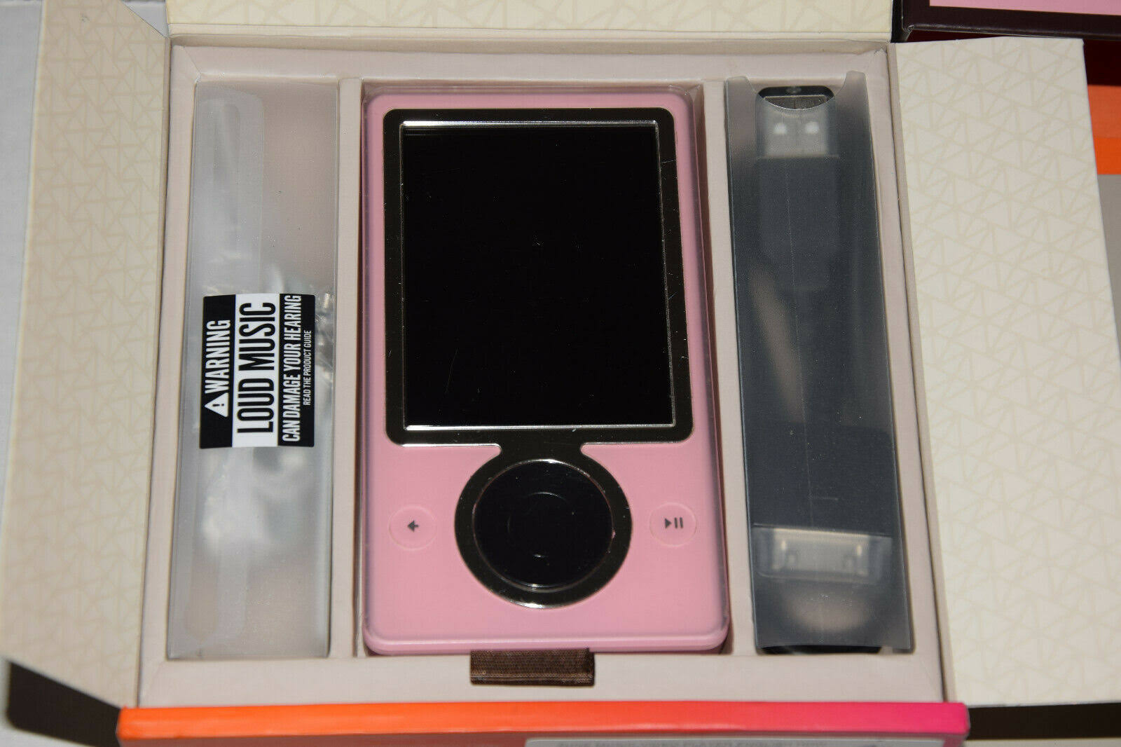 30 GB Digital Media Player (Pink) B32861