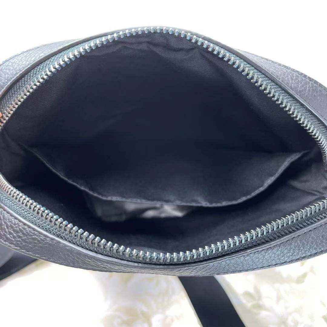Black Refined Pebbled Leather Medium Crossbody Bag T3415