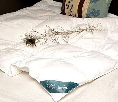 White 120 inch x 98 inch Down Alternative Comforter M6418