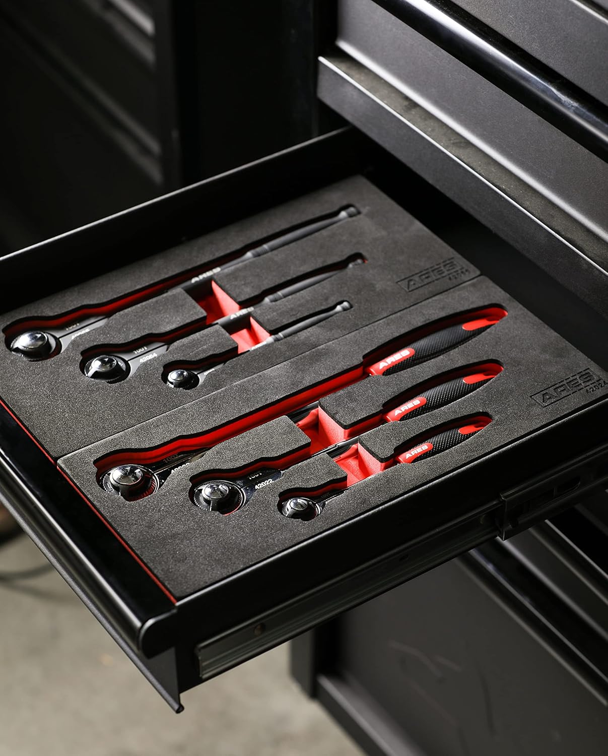 3-Piece 100-Tooth Swivel Head Ratchet Set with Comfort Grip TPR Handles and EVA Foam Storage Tray E71507