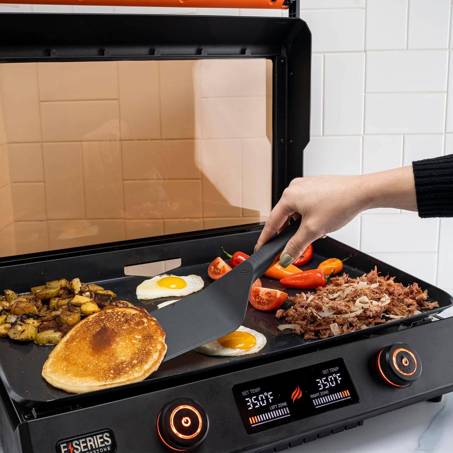 22 Inch Nonstick Electric Griddle with Lid K860251