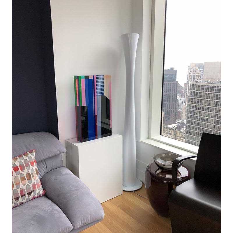 White Pedestal Laminate M1582